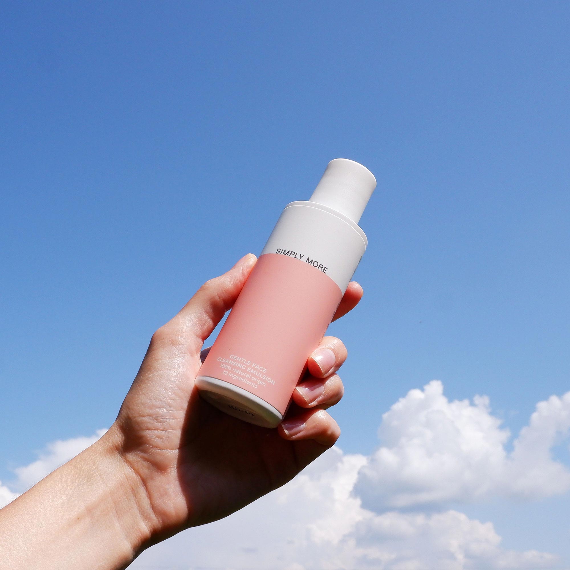 GEZICHTREINIGINGEMULSIE - delicate 2-in-1 emulsie voor wassen en make-up verwijdering